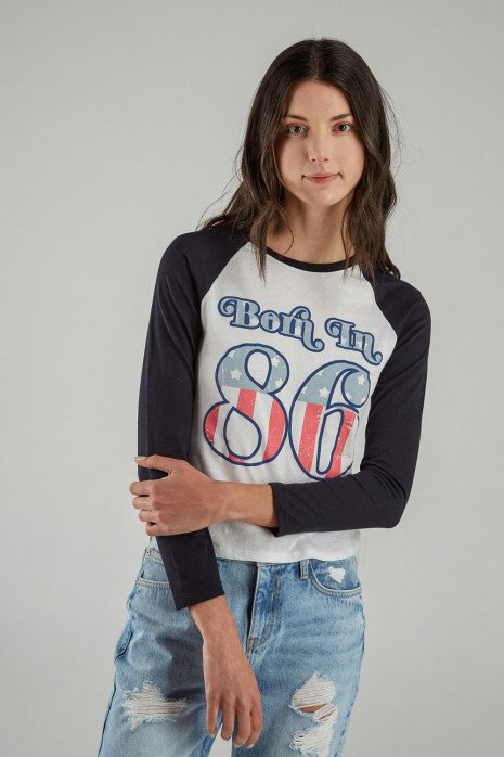Camiseta manga larga con estampado en frente