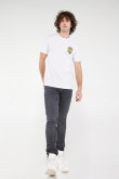 Camiseta básica manga corta estampada.