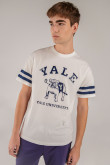 Camiseta, con estampado en frente y mangas, de Yale.