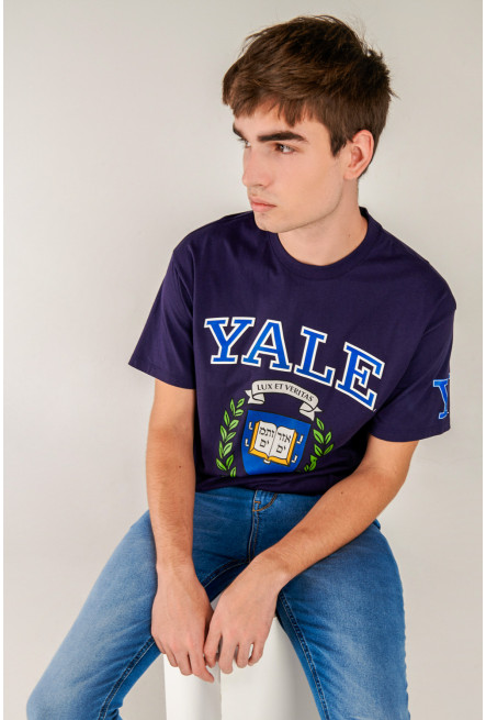 Camiseta, con estampado en frente y manga, de Yale