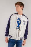 Chaqueta college Yale