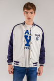 Chaqueta college Yale