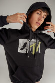 Buzo capota estampado de MTV.