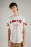 Camiseta, con estampado en frente y mangas, de Harvard