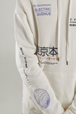 Buzo con capota y estampado frente, mangas