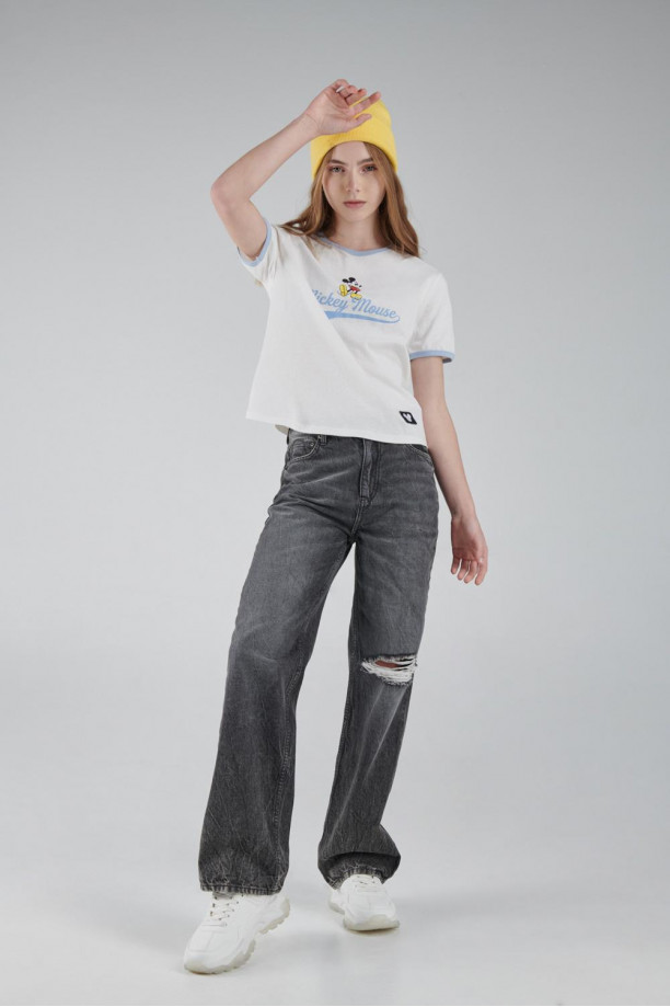 Camiseta manga corta de Mickey.