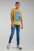 Camiseta manga corta estampada.