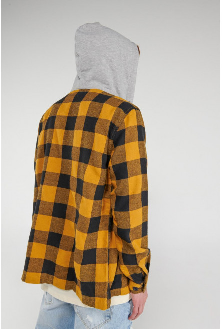 Camisa con capota