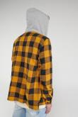 Camisa con capota