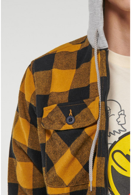 Camisa con capota