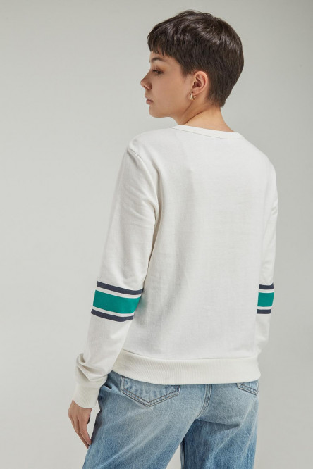 Buzo cuello redondo estampado.