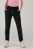 Pantalón jogger, con estampado en bota frente de Barbie