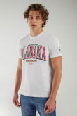 Camiseta manga corta estampada.