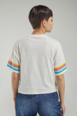 Camiseta básica manga corta estampada.