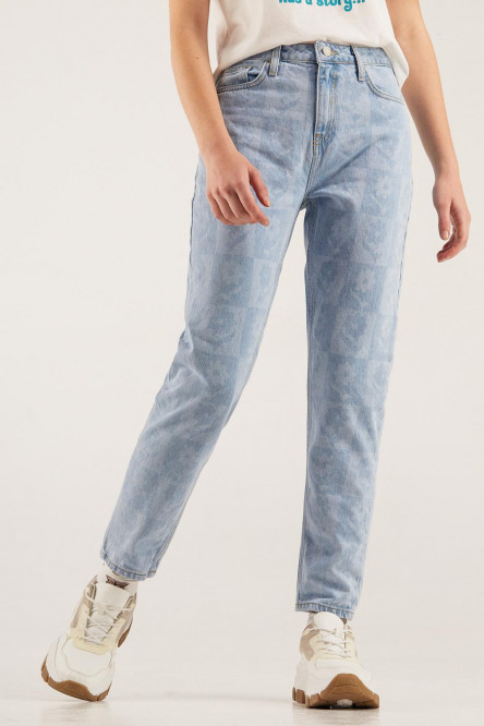 Jean boyfriend