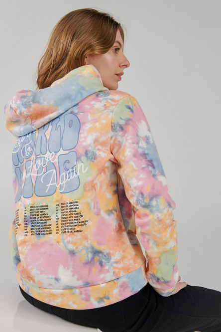Buzo, con estampado en frente y espalda