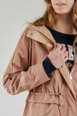 Chaqueta parka con capota