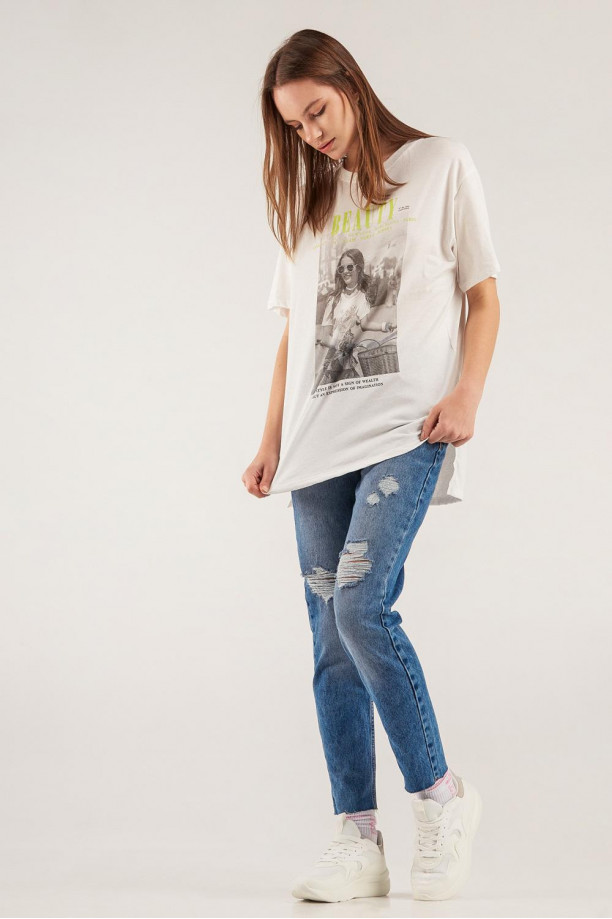 Camiseta manga corta estampada.