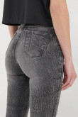 Jean Jegging tiro alto