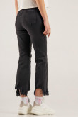 Jean cropped con rotos