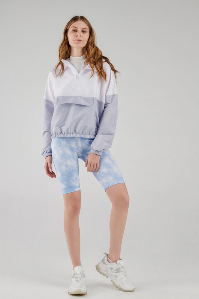 Short con bolsillos laterales, unicolor