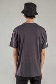 Camiseta manga corta estampada de NASA.