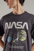camiseta-manga-corta-estampada-de-nasa