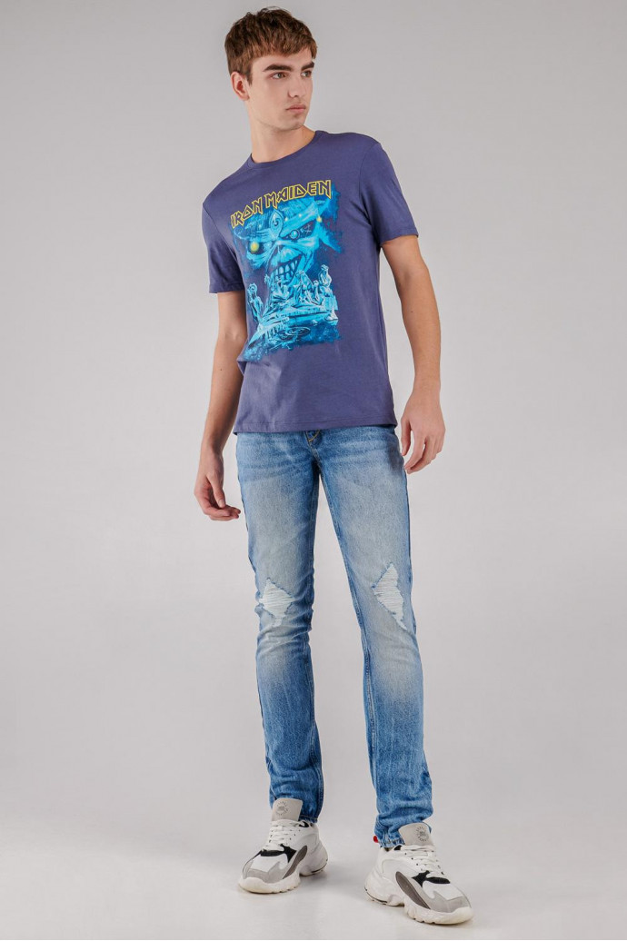 Camiseta manga corta, estampado de Iron Maiden.