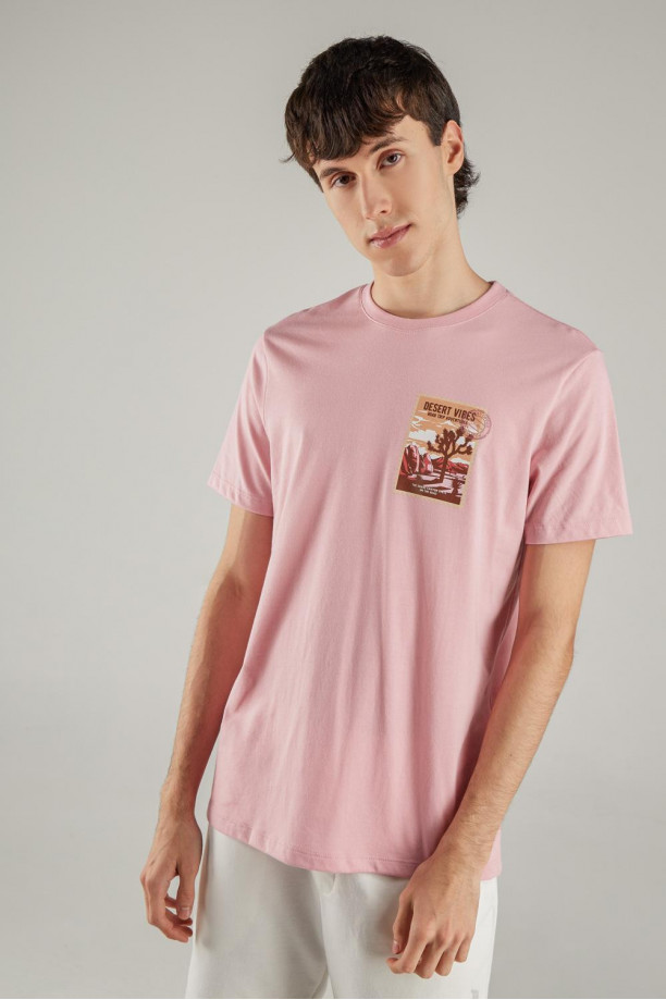 Camiseta básica manga corta estampada.