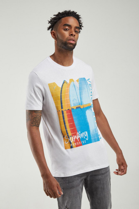 Camiseta básica manga corta estampada.