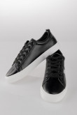 Tenis urbanos, basicos con franjas