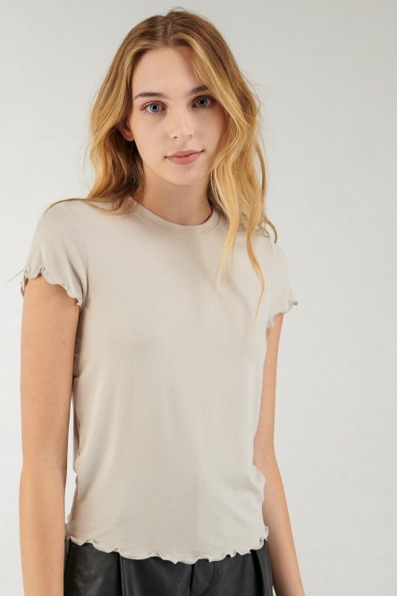 Camiseta, manga  corta, cuello redondo, unicolor.
