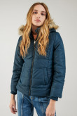 Chaqueta acolchada con capota