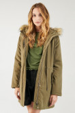 Chaqueta parka acolchada con capota