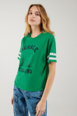 Camiseta, con frente y mangas estampadas de Snoopy.