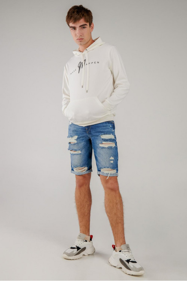 Bermuda slim con rotos