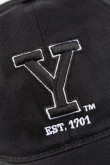 Cachucha con bordado Yale