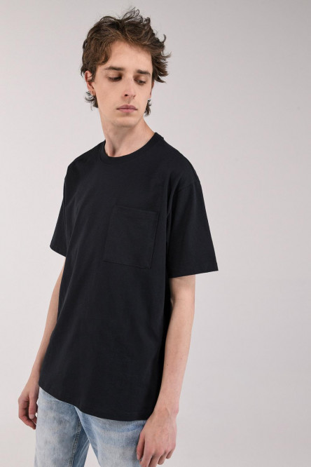 Camiseta manga corta unicolor.