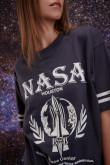 Camiseta manga corta, para mujer, estampado en frente y mangas de NASA,