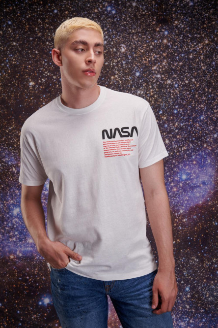 Camiseta manga corta estampada de NASA.