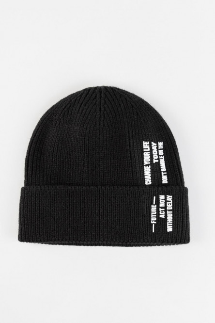 Gorro tejido unicolor con motivo