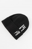 Gorro tejido unicolor con motivo