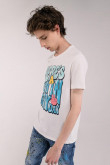 Camiseta manga corta estampada.
