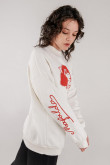Buzo cuello redondo, con estampado en manga y frente de Mafalda
