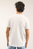 Camiseta manga corta con estampado.