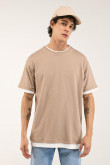 Camiseta manga corta unicolor.