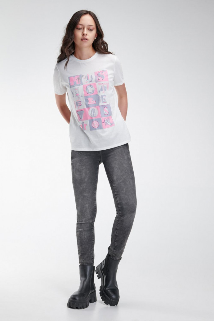 Camiseta manga corta estampada de MTV.