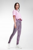 Leggins largos con sesgos laterales, con estampado de animal print.