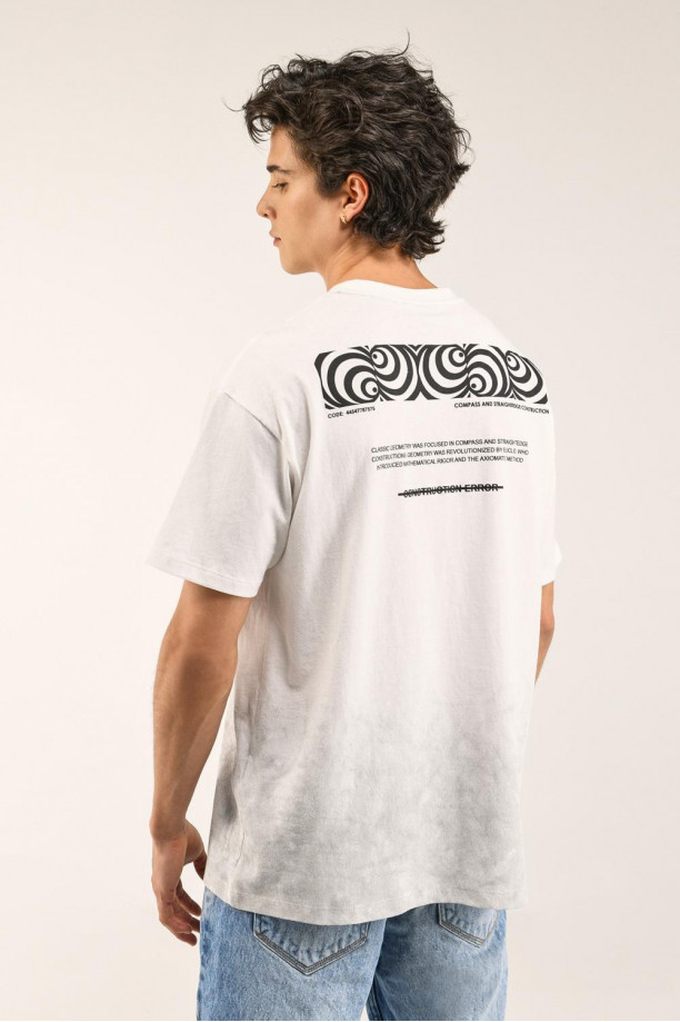 Camiseta estampada, cuello redondo, manga corta