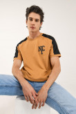 Camiseta estampada, cuello redondo, manga corta